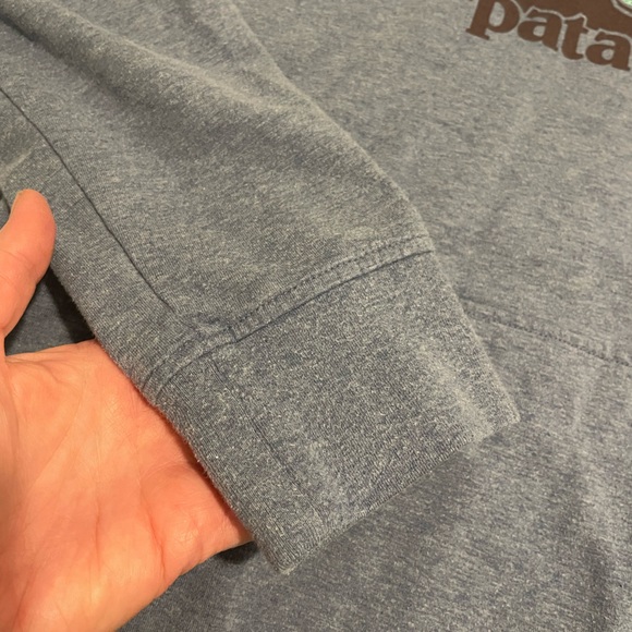 Patagonia Brand Women's Large blue Hoodie Sweatshirt NWOT Lightweight - Picture 5 of 6